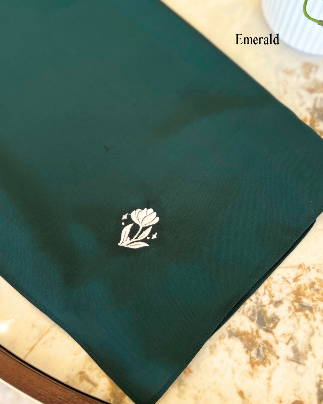 (AS-IS) Emerald Plain Shawl