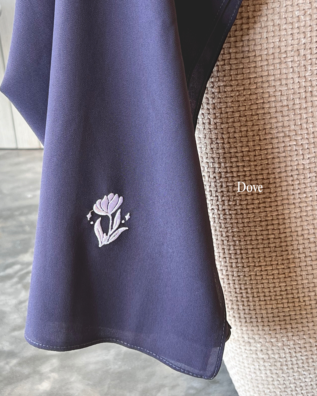 (DOVE) Plain Shawl